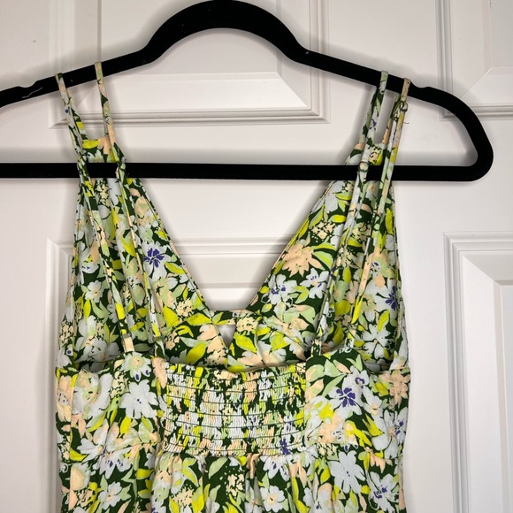 Urban Outfitters Floral V neck Spaghetti Strap Midi Dress with Slit. Small - Picture 5 of 11